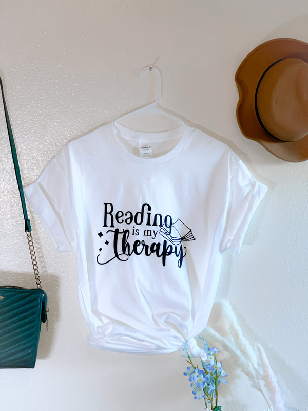 Reading is my therapy Short sleeve Tee